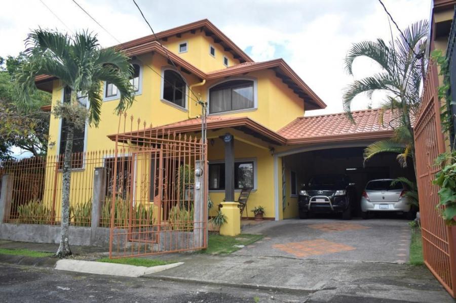 Foto Casa en Venta en Mercedes, Heredia - U$D 312.500 - CAV70440 - BienesOnLine