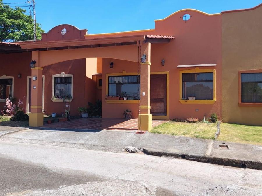 Foto Casa en Venta en Mercedes, Heredia - U$D 110.000 - CAV57825 - BienesOnLine