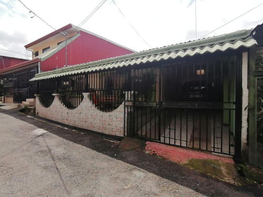 Foto Casa en Venta en Mercedes Sur, Heredia, Heredia - ¢ 76.000.000 - CAV52074 - BienesOnLine