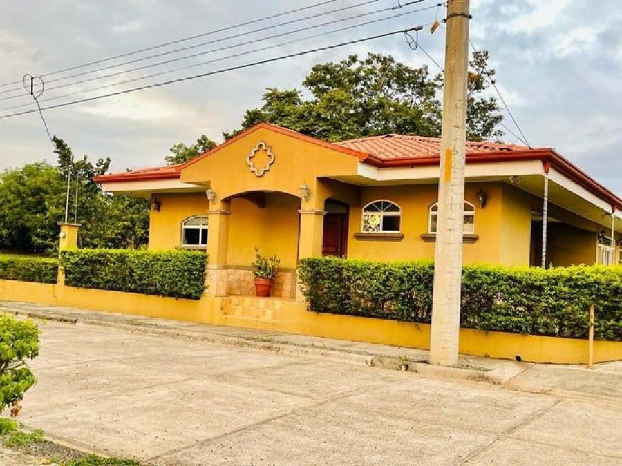 Foto Casa en Venta en Orotina, Alajuela - U$D 350.000 - CAV92546 - BienesOnLine