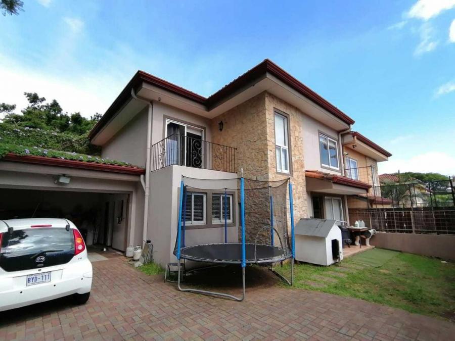 Foto Casa en Venta en Piedades., Santa Ana, San Jos - U$D 189.500 - CAV36590 - BienesOnLine