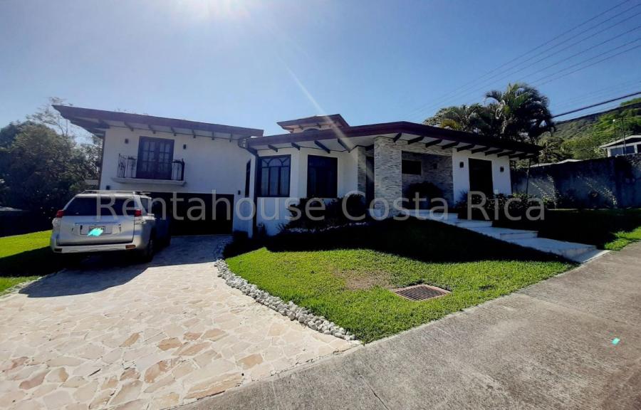 Foto Casa en Venta en Piedades, San José - U$D 345.000 - CAV63554 - BienesOnLine