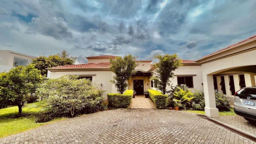 Foto Casa en Venta en Pozos, Santa Ana, San Jos - U$D 690.000 - CAV55701 - BienesOnLine