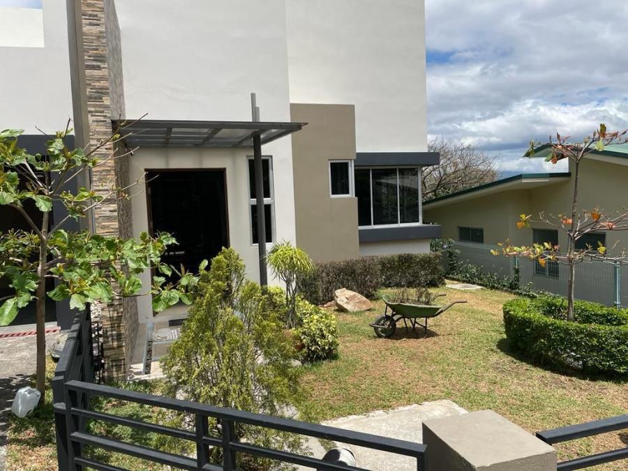 Foto Casa en Venta en Santa Ana, San Jos - U$D 335.000 - CAV57708 - BienesOnLine