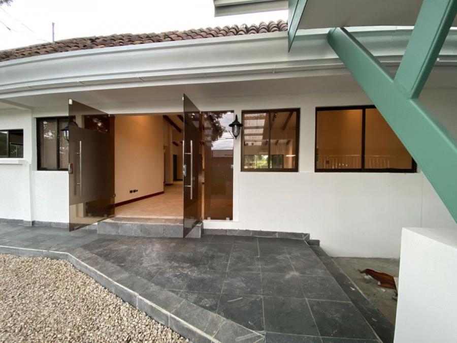 Foto Casa en Venta en Santa Ana, San Jos - U$D 599.000 - CAV50495 - BienesOnLine