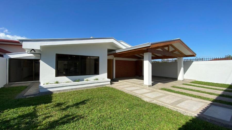 Foto Casa en Venta en Santa Ana, San Jos - U$D 590.000 - CAV73157 - BienesOnLine