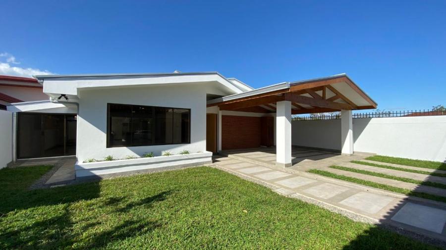 Foto Casa en Venta en Santa Ana, San Jos - U$D 580.000 - CAV77573 - BienesOnLine