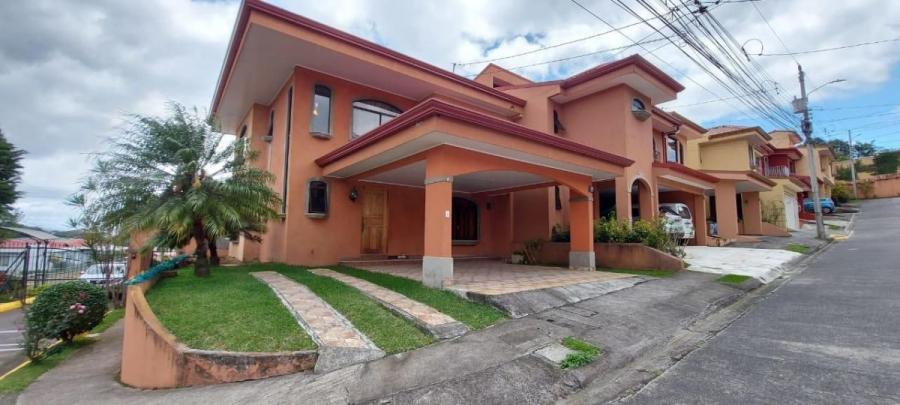 Foto Casa en Venta en Sabanilla, Montes de Oca, San Jos - U$D 210.000 - CAV43149 - BienesOnLine