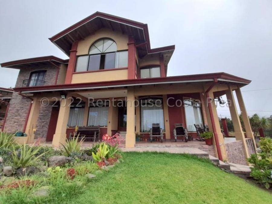 Foto Casa en Venta en San Isidro, Heredia - U$D 750.000 - CAV67255 - BienesOnLine