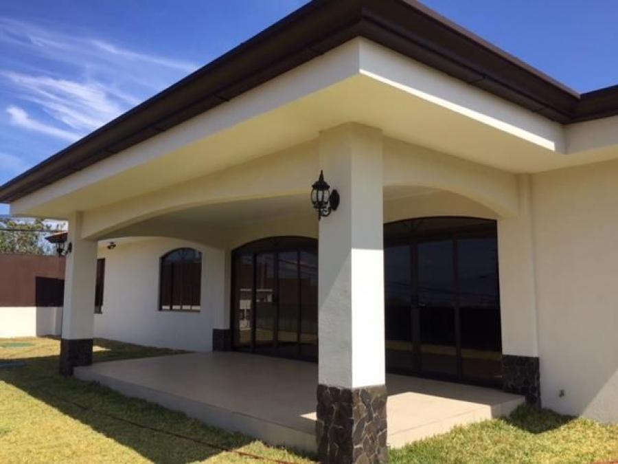 Foto Casa en Venta en San Isidro, Heredia - U$D 465.000 - CAV57397 - BienesOnLine