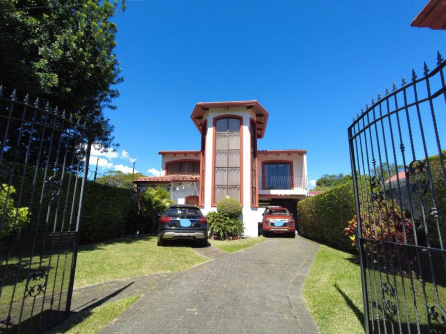 Foto Casa en Venta en San Isidro, Heredia - U$D 350.000 - CAV64553 - BienesOnLine