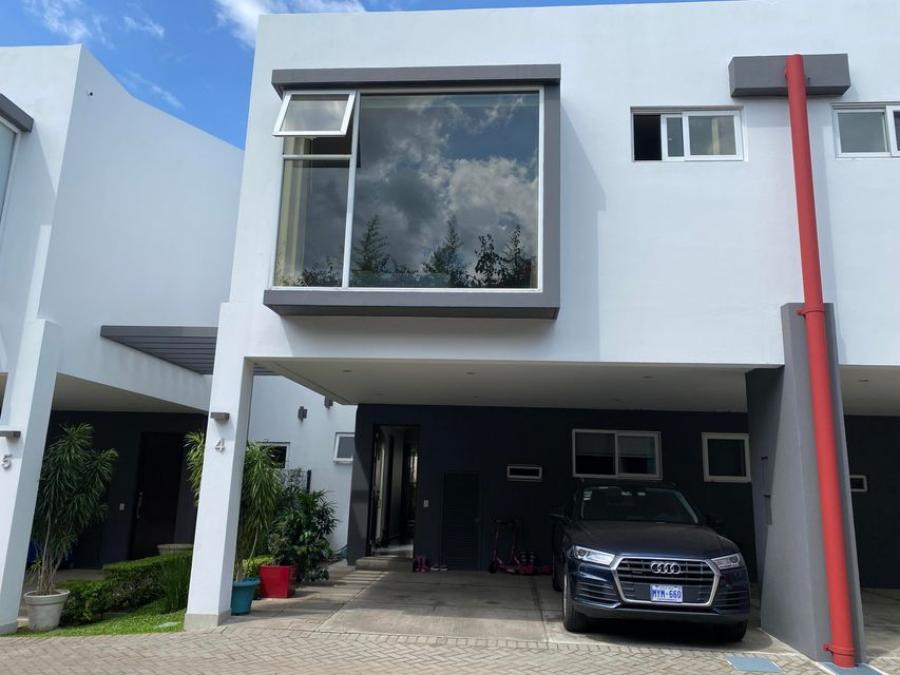 Foto Casa en Venta en Escaz, San Jos - U$D 450.000 - CAV44268 - BienesOnLine