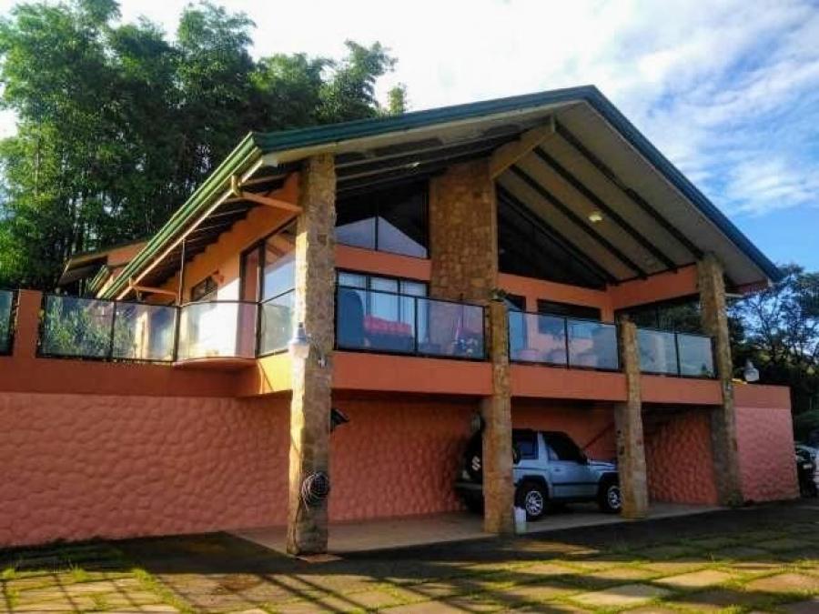 Foto Casa en Venta en San Ramn, Alajuela - U$D 300.000 - CAV72313 - BienesOnLine