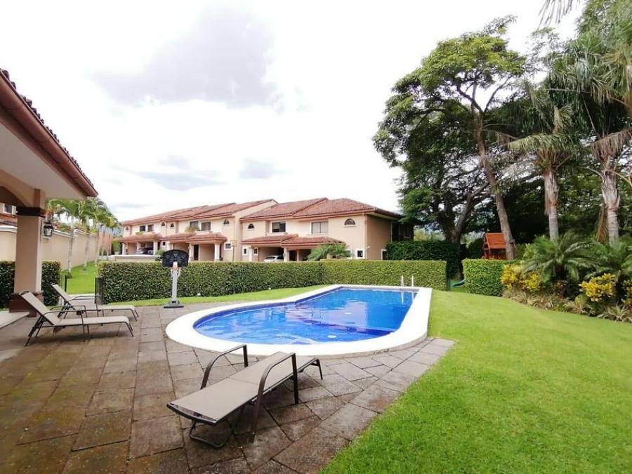 Foto Casa en Venta en Santa Ana, San Jos - U$D 225.000 - CAV36528 - BienesOnLine