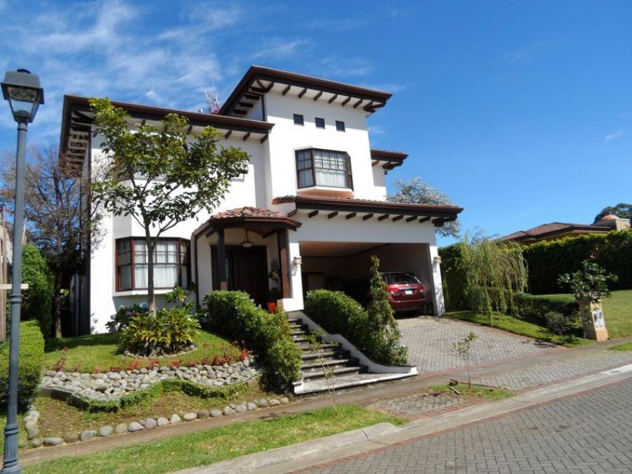 Foto Casa en Venta en Santo Domingo, Heredia - U$D 790.000 - CAV38247 - BienesOnLine
