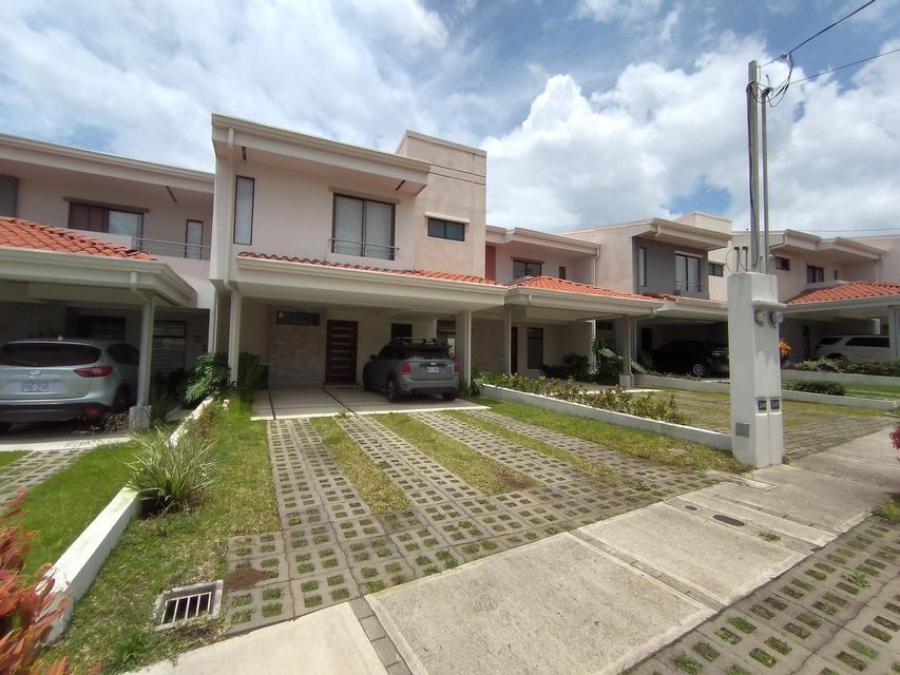 Foto Casa en Venta en Santo Domingo, Heredia - U$D 225.000 - CAV63410 - BienesOnLine