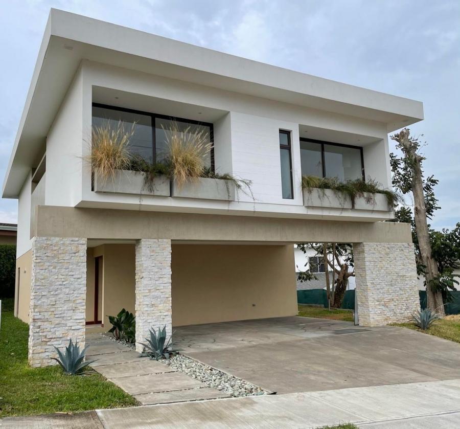 Foto Casa en Venta en Ulloa, Heredia - U$D 387.000 - CAV88410 - BienesOnLine