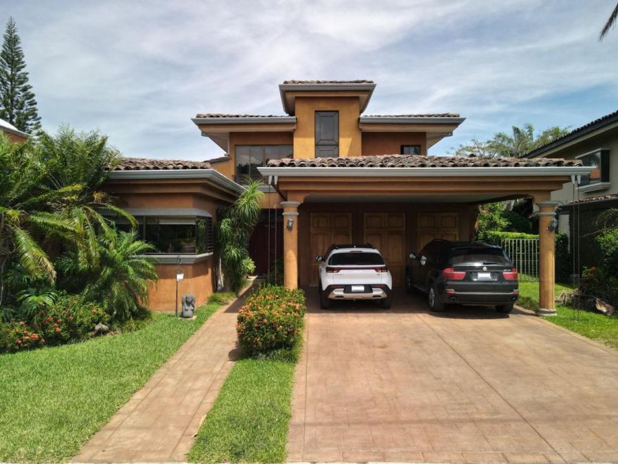 Foto Casa en Venta en Santa Ana, San Jos - U$D 525.000 - CAV87088 - BienesOnLine