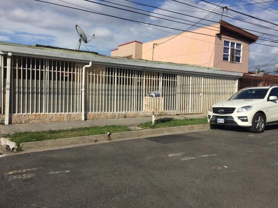 Foto Casa en Venta en Zapote, San Jos, San Jos - ¢ 85.000.000 - CAV45688 - BienesOnLine