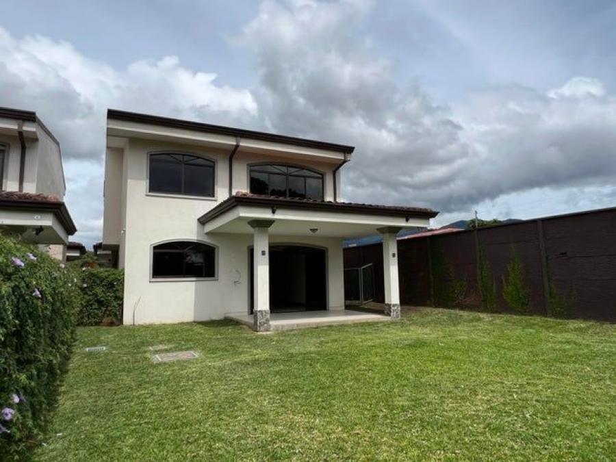 Foto Casa en Venta en San Isidro, Heredia - U$D 315.000 - CAV83404 - BienesOnLine