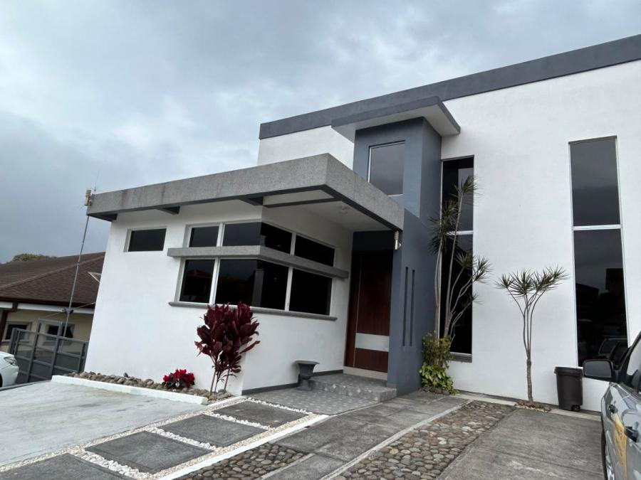 Home in Metric Way