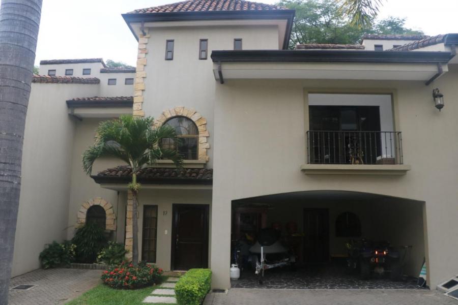 Foto Casa en Venta en Escaz, San Jos - U$D 500.000 - CAV36604 - BienesOnLine