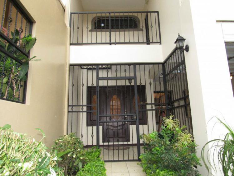 Foto Casa en Venta en Angeles, Heredia - U$D 365.000 - CAV12518 - BienesOnLine