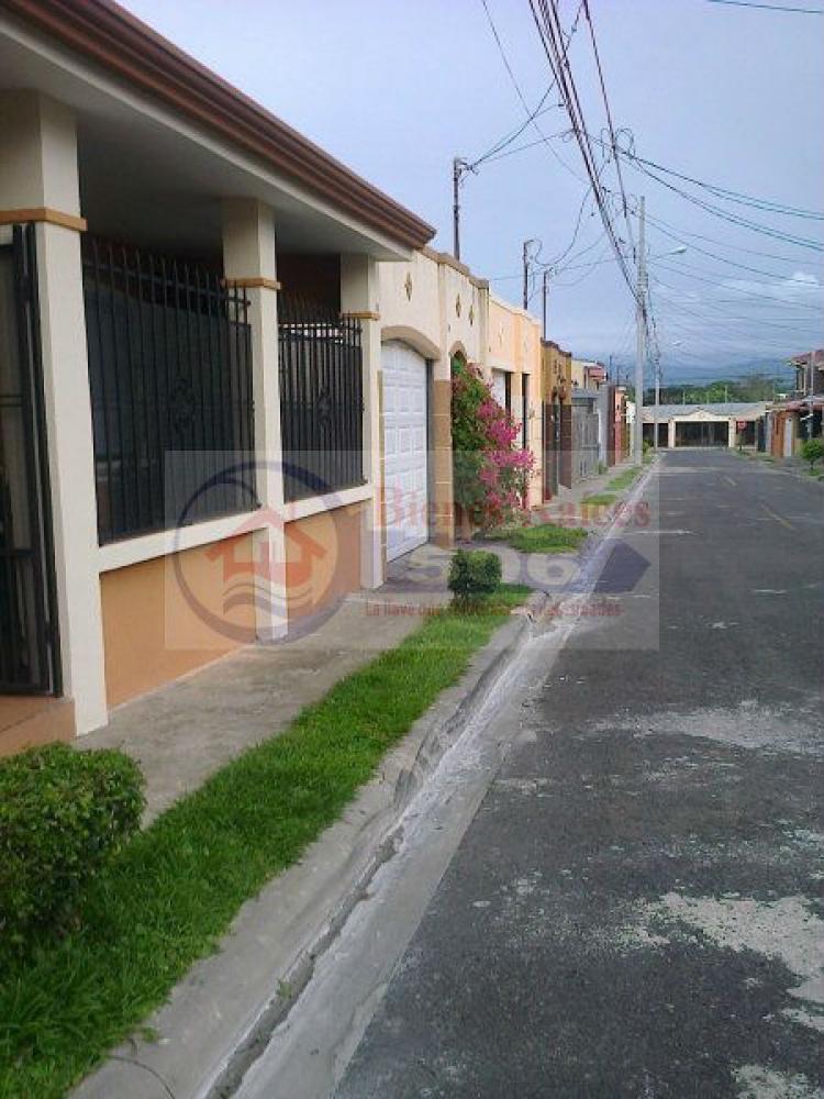 Foto Casa en Venta en Santo Domingo, Heredia - U$D 140.000 - CAV3153 - BienesOnLine
