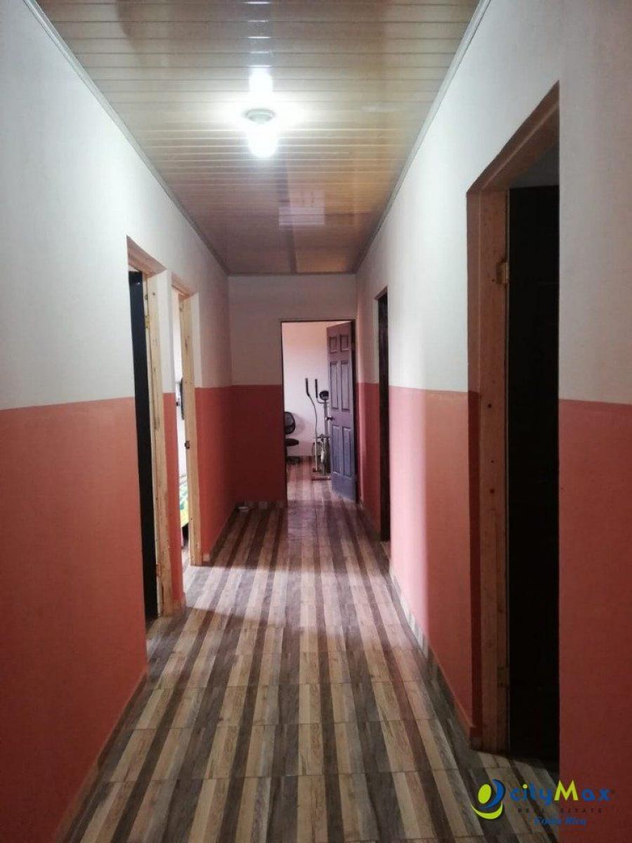 Home in Metric Way