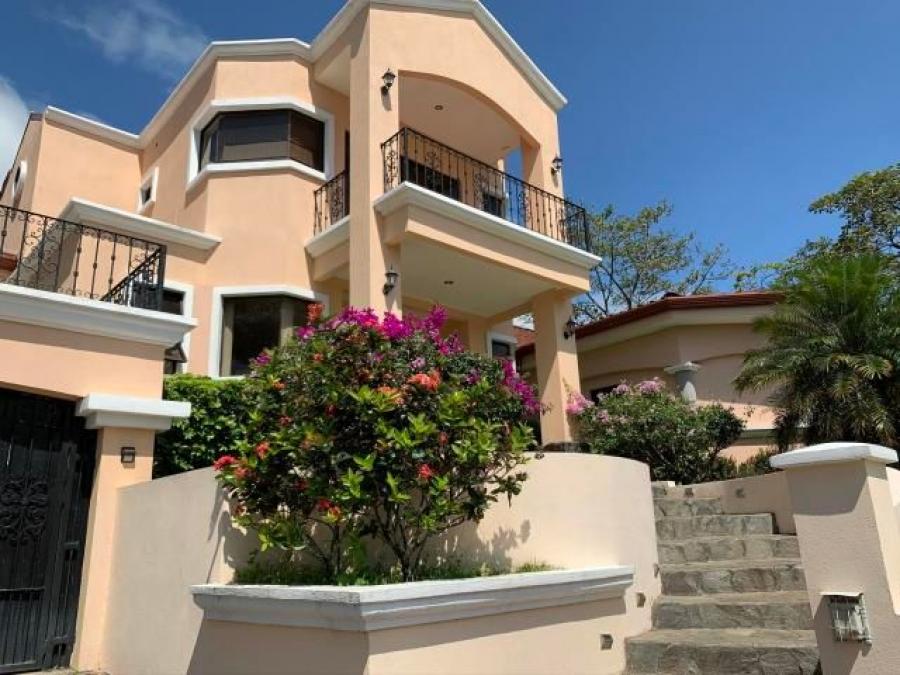 Foto Casa en Venta en AlajLaGuacima, Alajuela, Alajuela - U$D 475.000 - CAV29995 - BienesOnLine