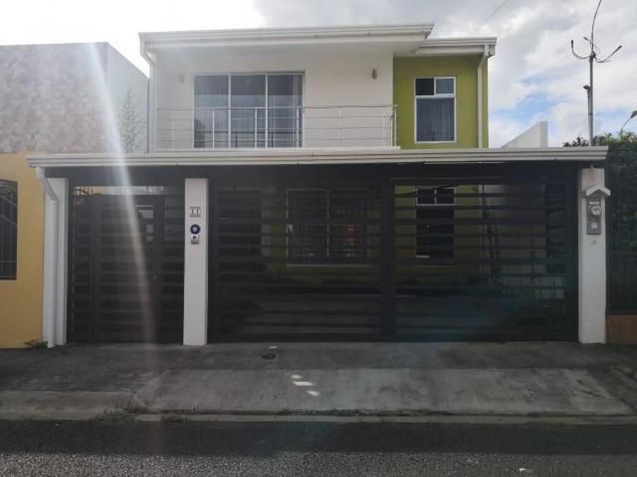 Foto Casa en Alquiler en MonteOcaSanRafael, San Rafael, Heredia - U$D 1.200 - CAA26978 - BienesOnLine