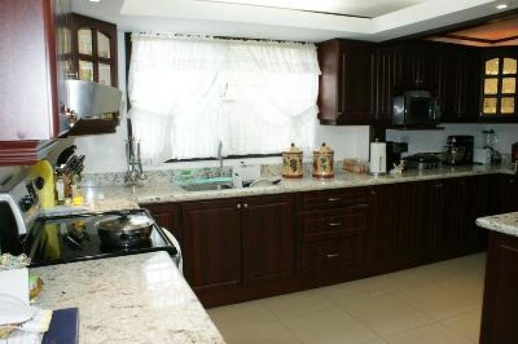 Foto Casa en Venta en Sabanilla, San Jos - U$D 260.000 - CAV779 - BienesOnLine