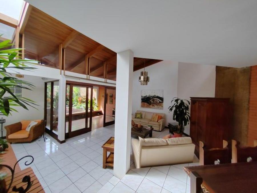 Foto Casa en Alquiler en San Rafael, Escaz, San Jos - U$D 2.500 - CAA84112 - BienesOnLine