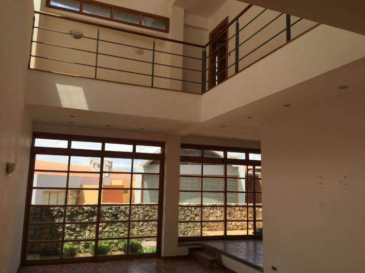 Foto Casa en Alquiler en Escaz, San Jos - U$D 1.200 - CAA7746 - BienesOnLine