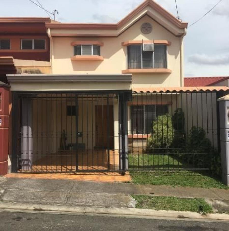 Foto Casa en Venta en Ulloa, Heredia, Heredia - U$D 130.000 - CAV23084 - BienesOnLine