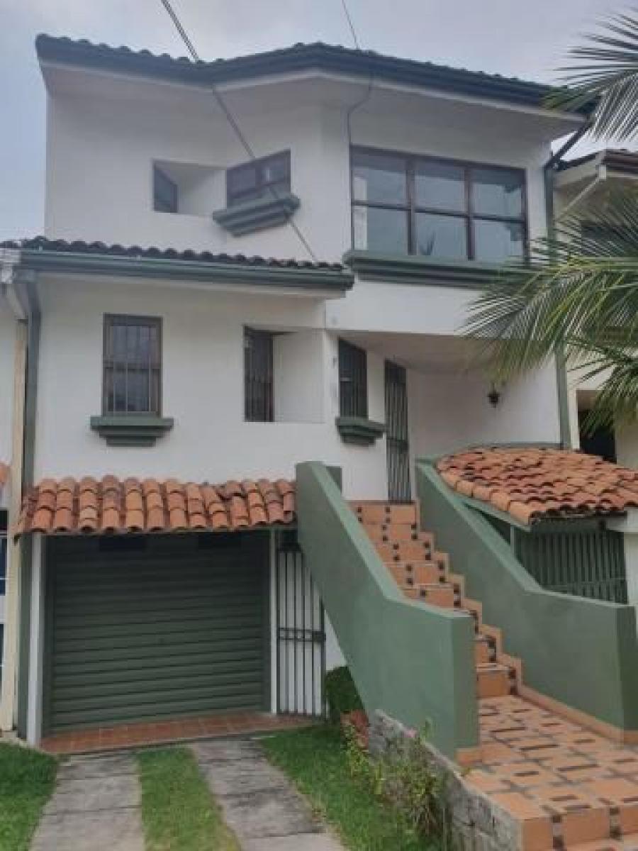 Foto Casa en Alquiler en Bosques de Doa Rosa, Beln, Heredia - U$D 1.100 - CAA21303 - BienesOnLine