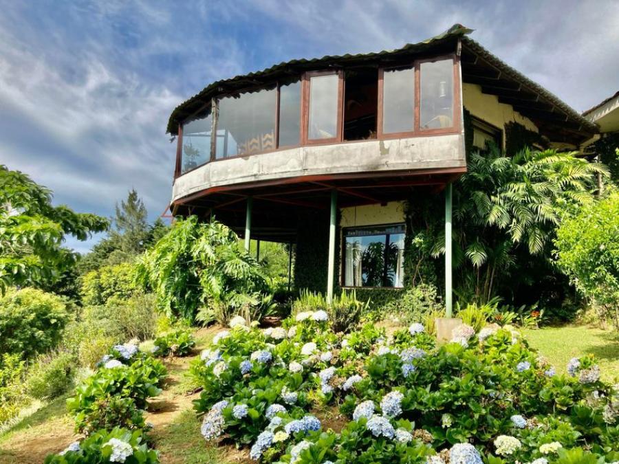 Foto Casa en Venta en La Suiza, Barva, Heredia - U$D 550.000 - CAV37680 - BienesOnLine