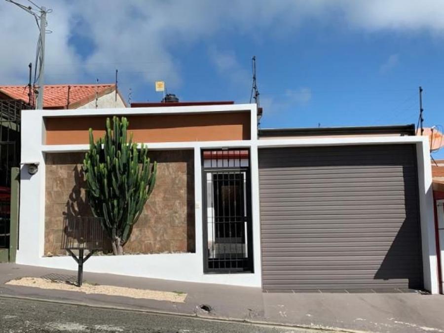 Foto Casa en Venta en Urbanizacin Las Lomas, San Ramn, Alajuela - ¢ 60.000.000 - CAV18862 - BienesOnLine