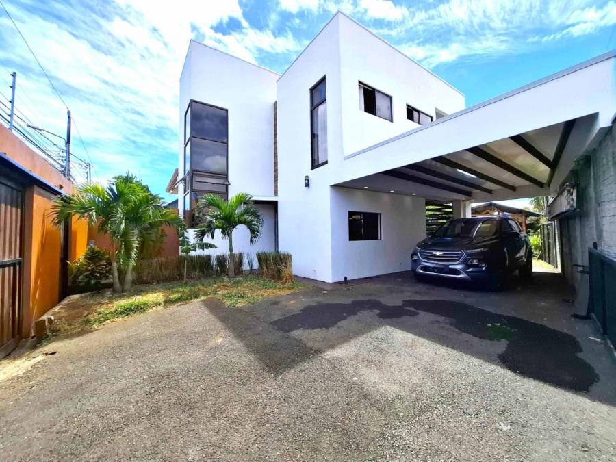 Home in Metric Way