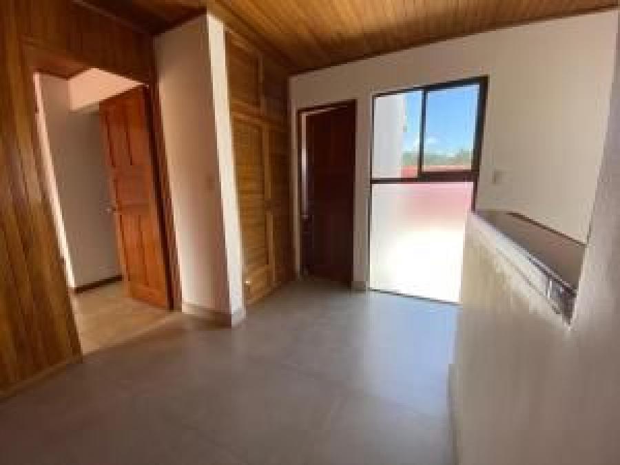 Foto Casa en Alquiler en Escaz, San Jos - U$D 1.000 - CAA29025 - BienesOnLine