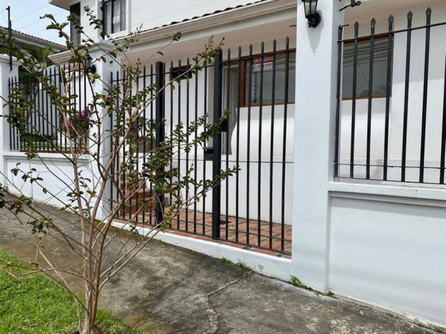 Foto Casa en Venta en Escaz, San Jos - U$D 240.000 - CAV52860 - BienesOnLine