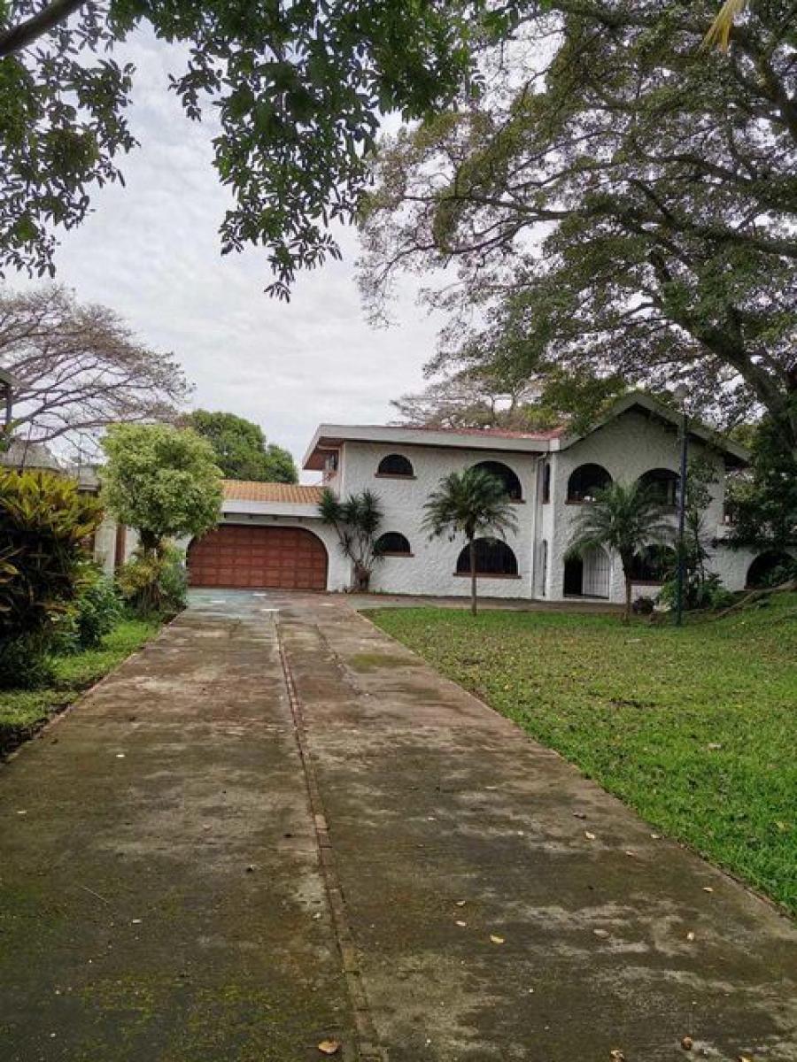 Foto Casa en Alquiler en San Rafael, Escaz, San Jos - U$D 650.000 - CAA53564 - BienesOnLine