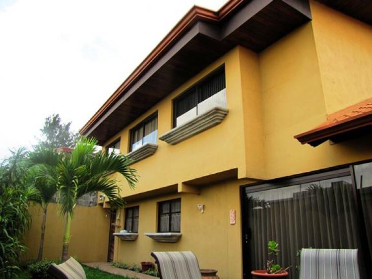 Foto Casa en Venta en Moravia, San Jos - U$D 275.000 - CAV3286 - BienesOnLine