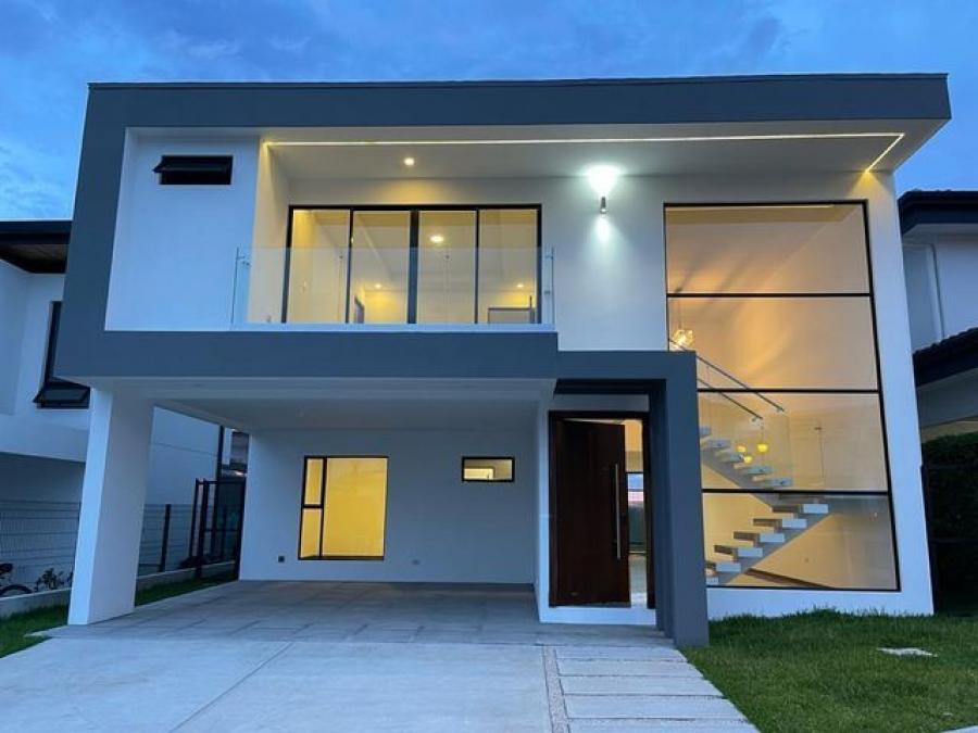 Foto Casa en Venta en Ulloa, Heredia - U$D 365.000 - CAV51497 - BienesOnLine