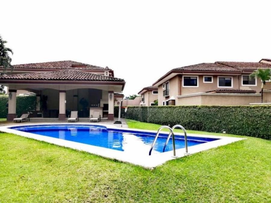 Foto Casa en Venta en Lindora, San Jos - U$D 240.000 - CAV27982 - BienesOnLine