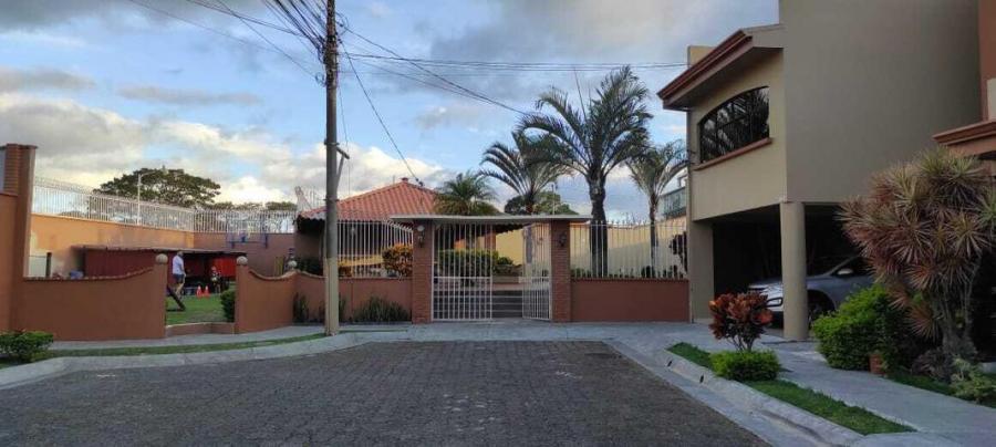 Foto Casa en Venta en Tibs, San Jos - U$D 250.000 - CAV67896 - BienesOnLine