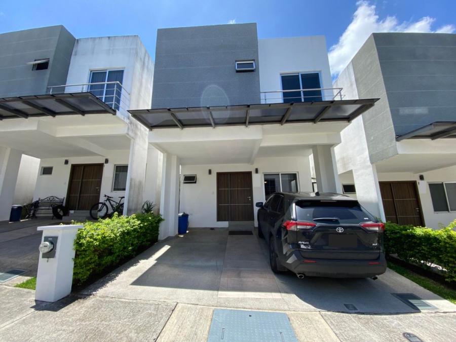 Foto Casa en Venta en Brasil de Santa Ana, San José - U$D 195.000 - CAV73428 - BienesOnLine