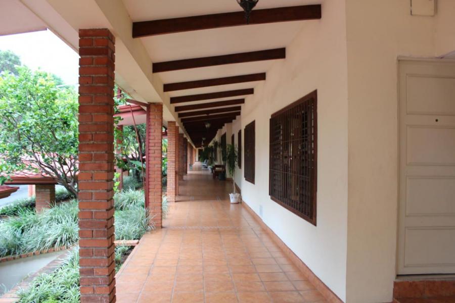 Home in Metric Way