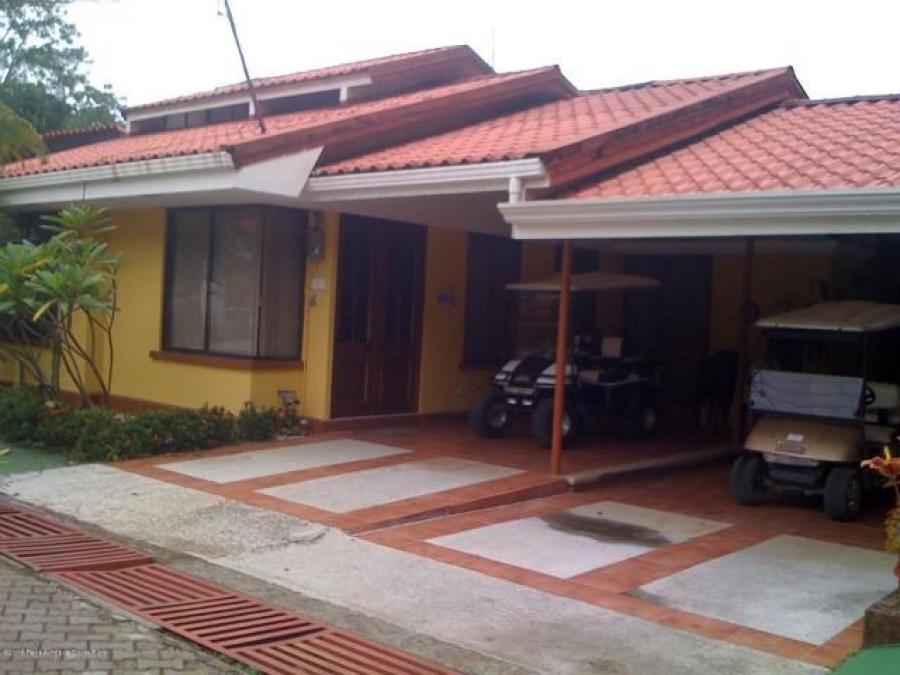 Foto Casa en Venta en Garabito, Puntarenas - U$D 200.000 - CAV19601 - BienesOnLine