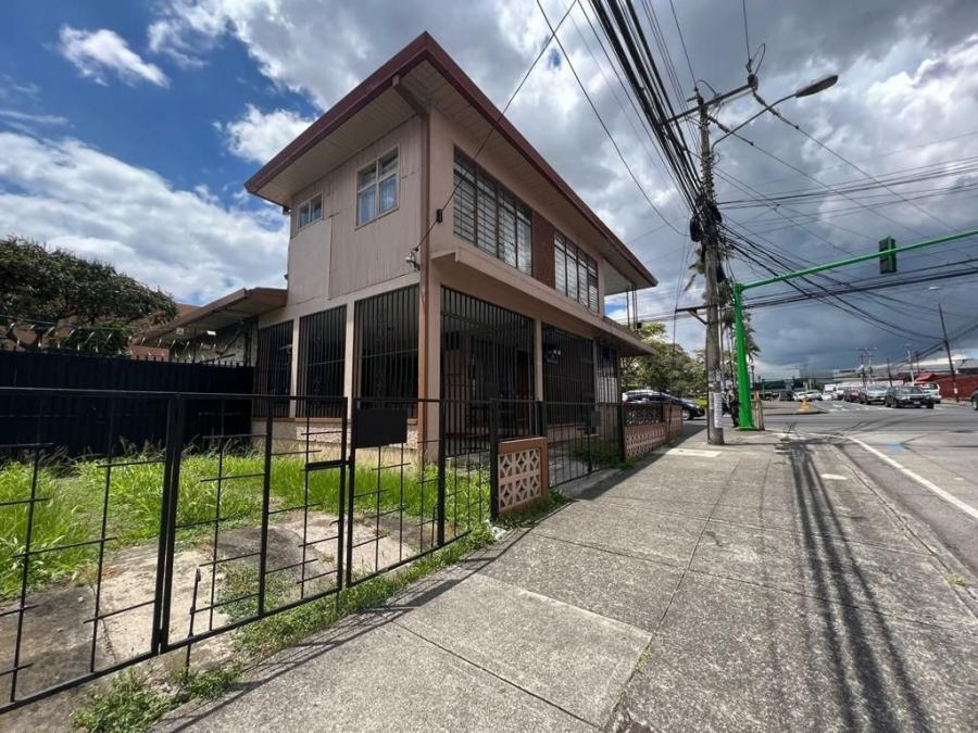 Foto Local en Alquiler en Zapote, San Jos - U$D 3.000 - LOA86592 - BienesOnLine